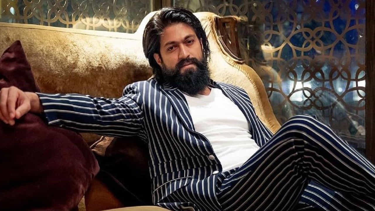 కేజీఎఫ్  2.. కన్నడ రాకింగ్ స్టార్   యశ్, డైరెక్టర్ ప్రశాంత్ నీల్ కాంబోలో వచ్చిన ఈ సినిమా  మరోసారి రికార్డ్స్ క్రియేట్ చేసింది. గూగుల్ సెర్చ్ లో  ఈ సినిమా సెకండ్ ప్లేస్ లో నిలిచింది. 