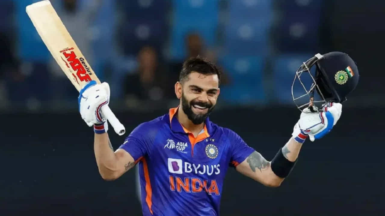 ఈ మ్యాచ్‌లో 91 బంతులు ఎదుర్కొన్న కింగ్ కోహ్లీ 2  భారీ సిక్సర్లు, 11 ఫోర్లతో 113 పరుగులు చేశాడు. అయితే ఈ సెంచరీతో విరాట్ కోహ్లి ఎన్నో రికార్డులను బద్దలుకోట్టడం విశేషం. అవేమిటంటే..