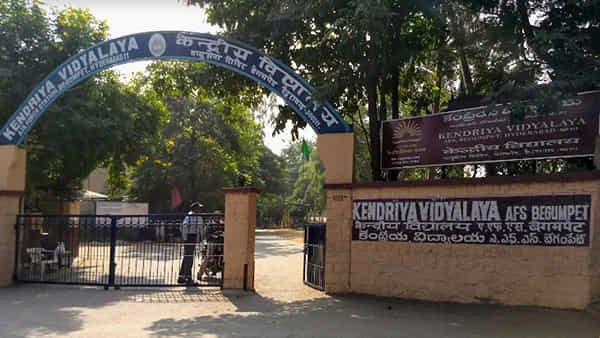 KVS Recruitment: చివరి అవకాశం.. కేంద్రీయ విద్యాలయాల్లో దరఖాస్తులకు ఈరోజే లాస్ట్ డేట్.. 6990 ఖాళీల భర్తీ.