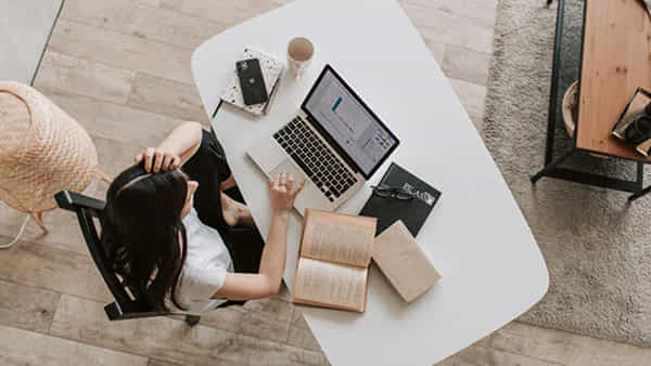 Work from home: వారానికి ఒక్క రోజు ఆఫీసుకు వస్తే చాలు.. ఉద్యోగులకు బంపరాఫర్ ఇచ్చిన మీషో..
