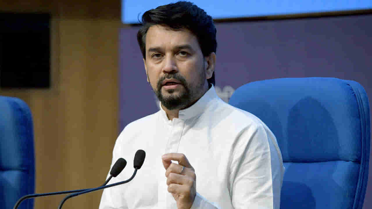 India vs China: రాహుల్ వ్యాఖ్యలపై బీజేపీ నేతల ఫైర్.. స్ట్రాంగ్ కౌంటర్ ఇచ్చిన మంత్రి అనురాగ్ ఠాకూర్..