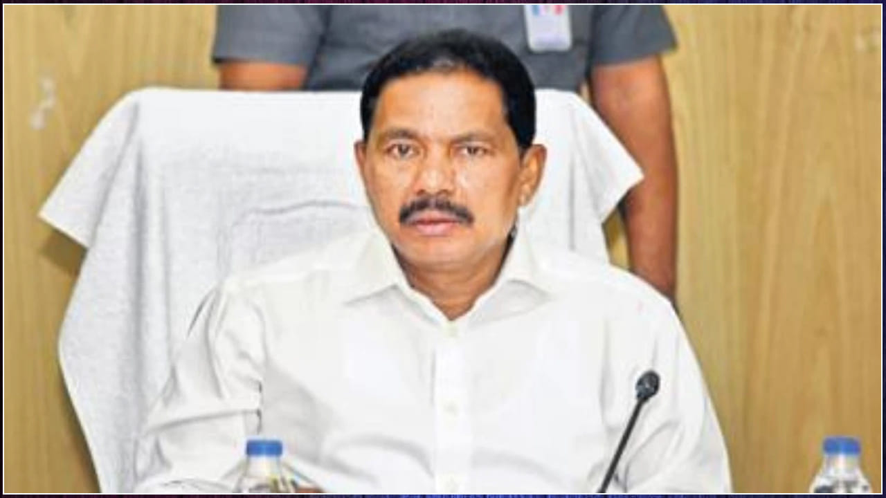 Vishwaroop: మా ఇంట్లో టికెట్ల రగడ లేదు.. వచ్చే ఎన్నికల్లో పోటీ చేస్తా.. చాలా కాలం తర్వాత ప్రజల్లోకి మంత్రి