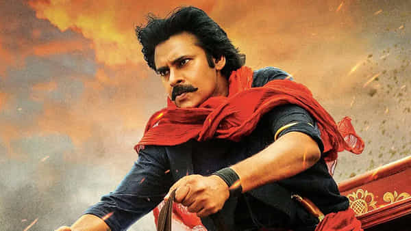 Pawan Kalyan: పవర్ స్టార్ న్యూలుక్ అదిరిపోయింది.. హరిహర వీరమల్లు నుంచి పవన్ లుక్ లీక్..