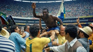 Pele Passes Away: ఫుట్‌బాల్ రారాజు పీలే ఇక లేరు.. క్యాన్సర్‌తో పోరాడుతూ తుదిశ్వాస విడిచిన బ్రెజిల్ స్టార్ ప్లేయర్..