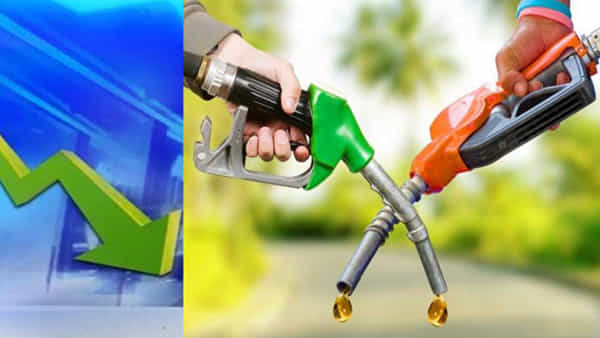 Petrol Price Down: వాహనదారులకు గుడ్ న్యూస్.. భారీగా తగ్గనున్న పెట్రోల్, డీజిల్ ధరలు.. నేడే కీలక ప్రకటన..