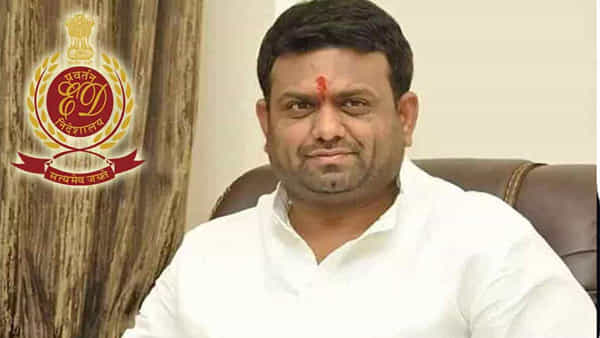 Pilot Rohith Reddy: విచారణకు హాజరుకాలేను.. సమయమివ్వండి.. ఈడీకి పైలట్ రోహిత్రెడ్డి లేఖ..
