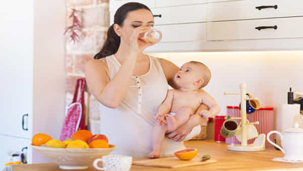Post Pregnancy Food: డెలివరీ తర్వాత స్త్రీలు తప్పనిసరిగా ఆహారంలో చేర్చుకోవలసిన పోషకాలు.. అవేమిటంటే..