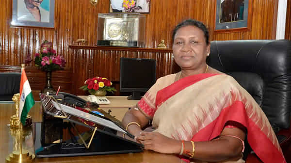 Droupadi Murmu: నేడు తెలంగాణకు ద్రౌపదీ ముర్ము.. రాష్ట్రపతి టూర్ పూర్తి షెడ్యూల్ ఇదే..