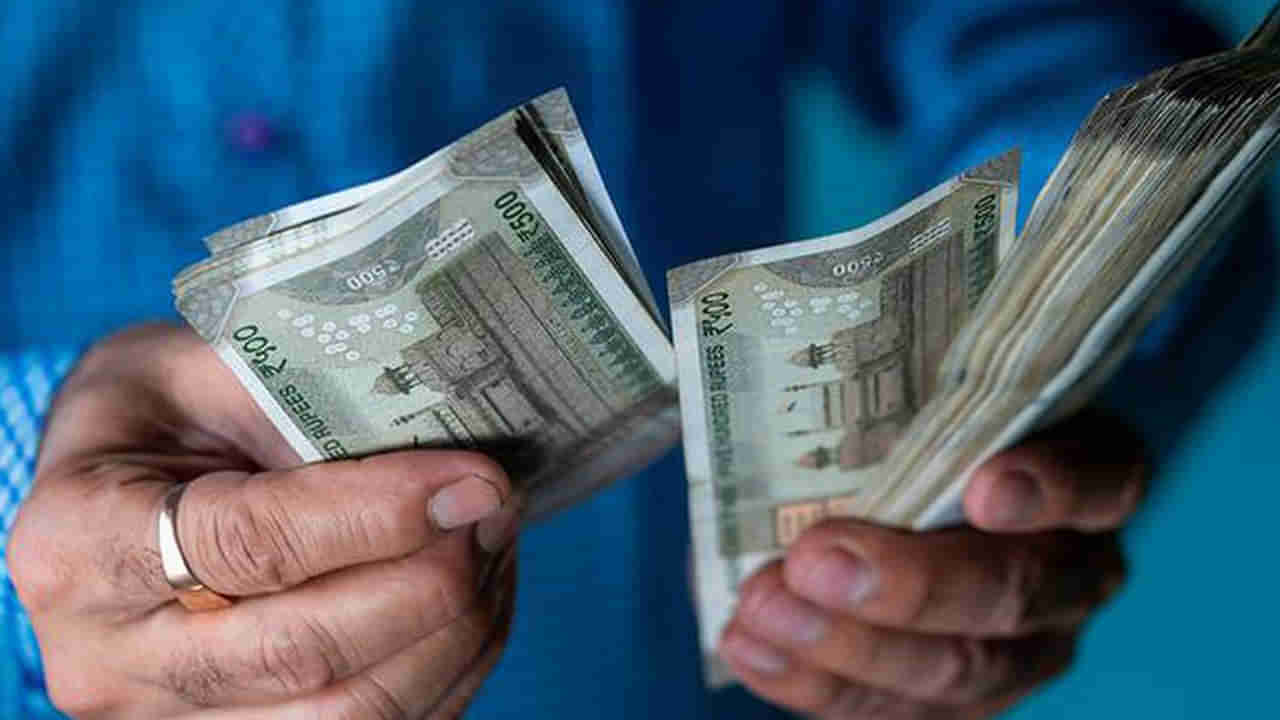 PIB Fact Check: నిరుద్యోగులకు కేంద్రం రూ. 6 వేల నిరుద్యోగ భృతి ఇస్తోందా.? వైరల్‌ అవుతోన్న ఈ వార్తలో నిజమెంత.