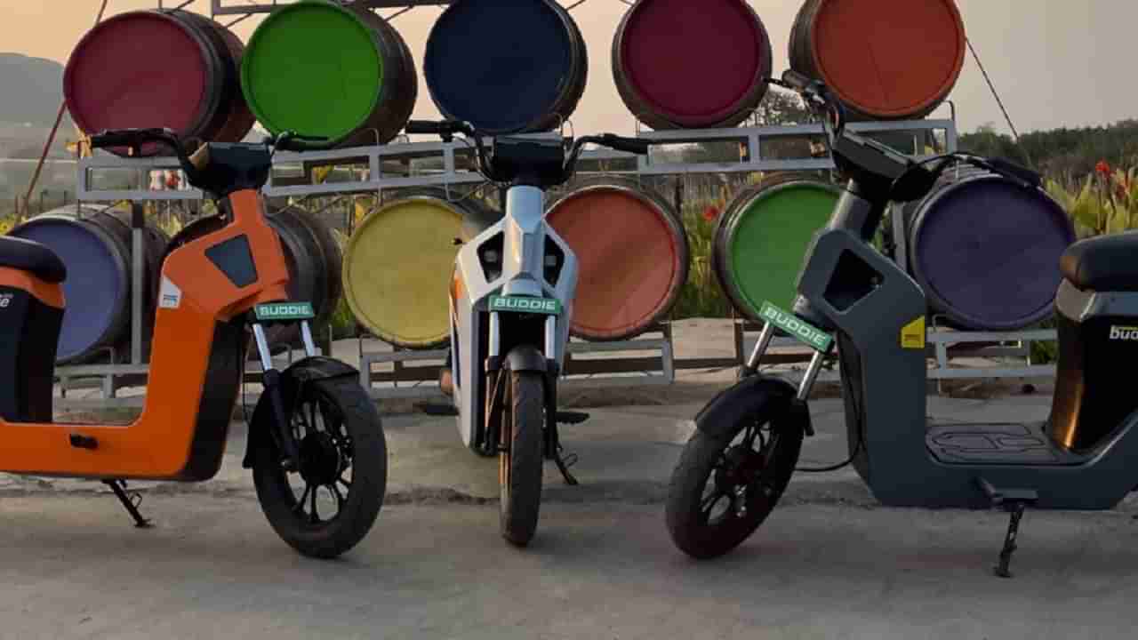 Revamp Buddie 25: మార్కెట్లోకి సరికొత్త ఎలక్ట్రిక్ స్కూటర్.. రూ.999కే బుకింగ్ సదుపాయం