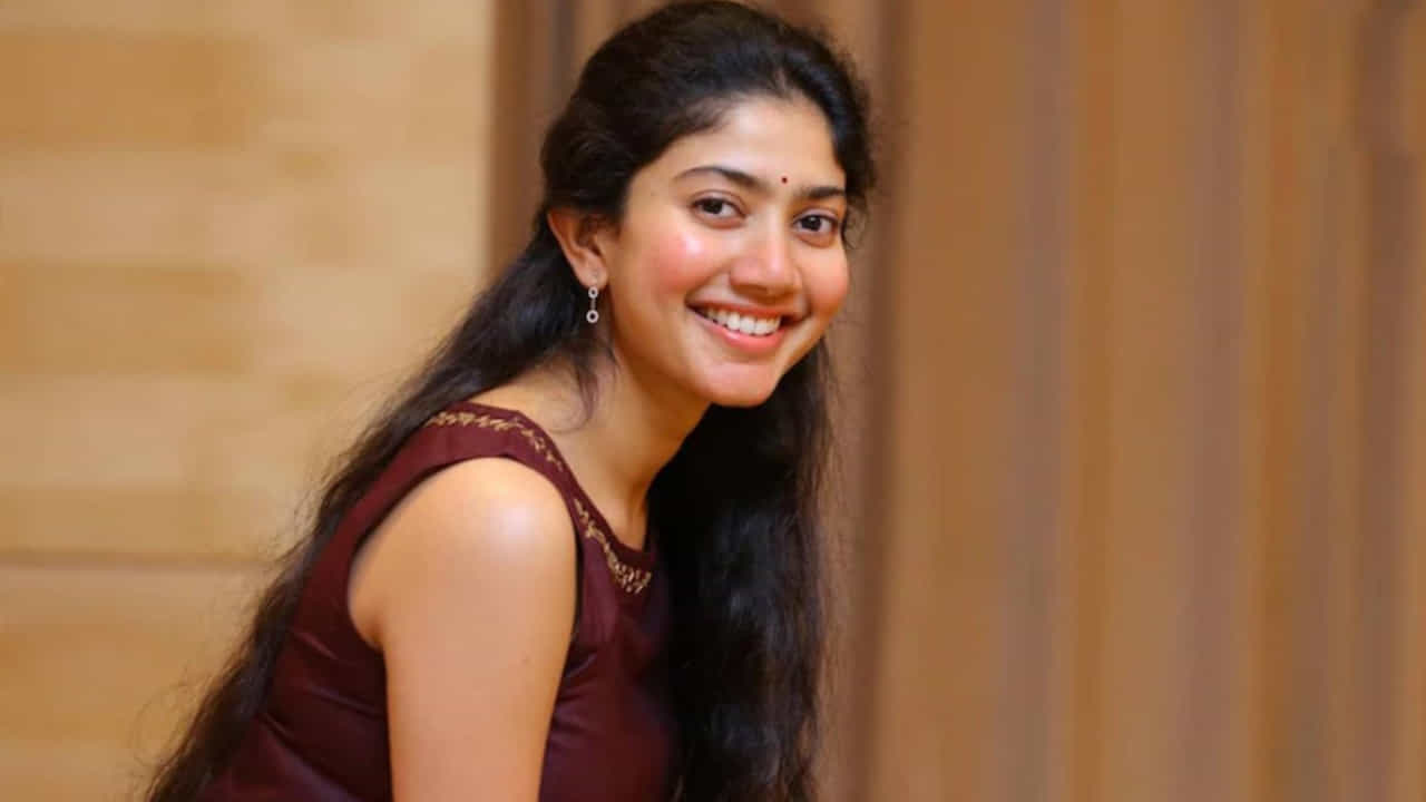 ఇటీవల ఈ అమ్మడి నుంచి ఎలాంటి సినిమా అప్డేట్ లేదు. దాంతో ఫ్యాన్స్ అంతా ఆందోళన వ్యక్తం చేస్తున్నారు. గార్గి సినిమా తర్వాత సాయి పల్లవి మరో సినిమాను ఒప్పుకోలేదు. 