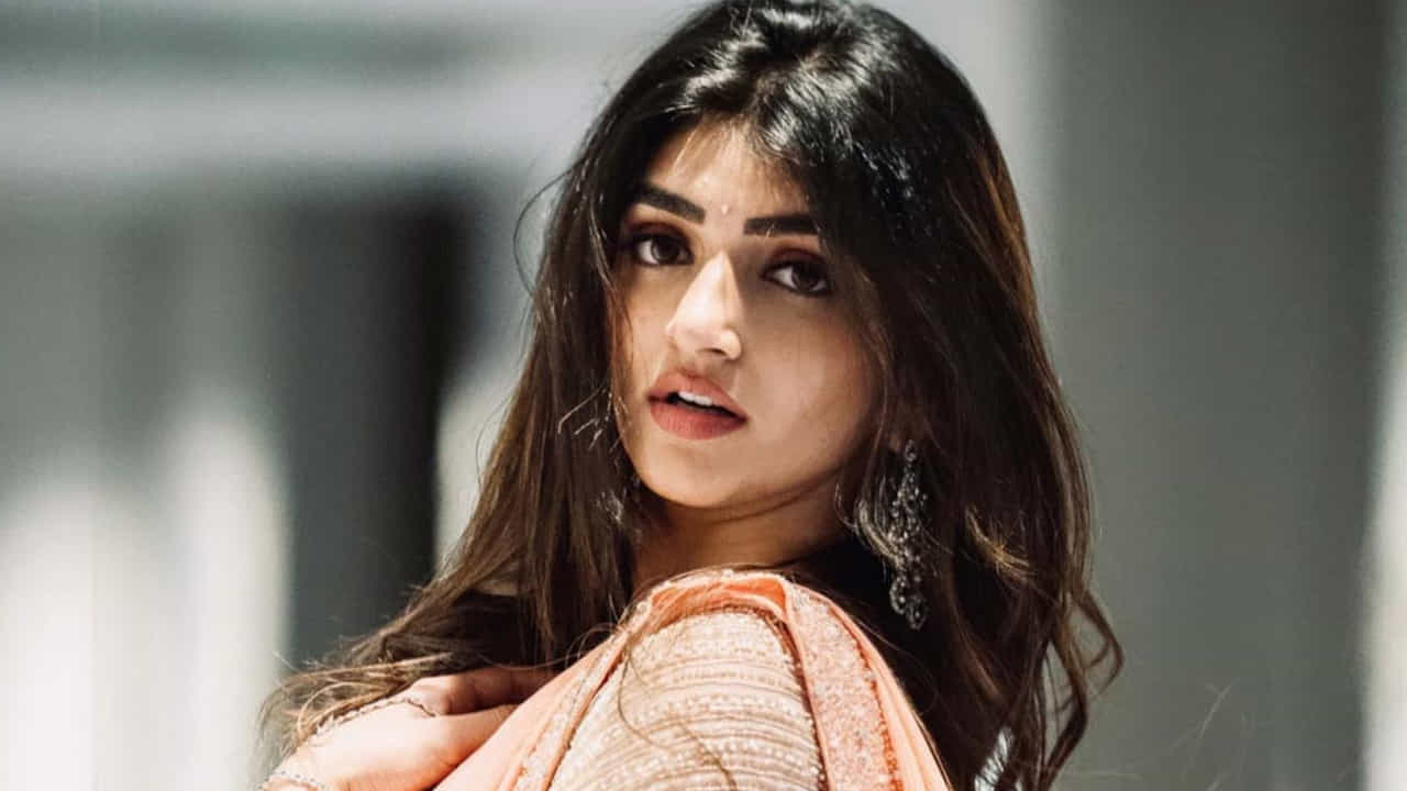 ఓ సినిమా నుండి తప్పుకున్నందుకు శ్రీలీల విషయంలో ఆ హీరో సీరియస్ అయ్యారట. ఇప్పుడు ఇదే వార్త హాట్ టాపిక్ గా చక్కర్లు కొడుతోంది.
