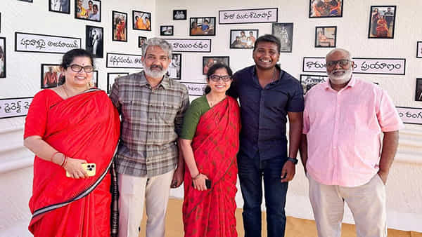 Rahul Sipligunj: అమ్మ ఫొటోలతో ఇంటిని అందంగా అలంకరించిన సింగర్ రాహుల్ సిప్లిగంజ్.. డైరెక్టర్ రాజమౌళి ఏమన్నారంటే?