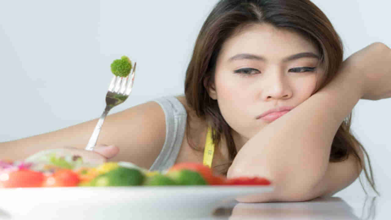 Skipping Dinner: రాత్రి భోజనం చేయకుండా నిద్రపోతున్నారా.. మీ ఆరోగ్యం ప్రమాదంలో పడుతున్నట్లే..