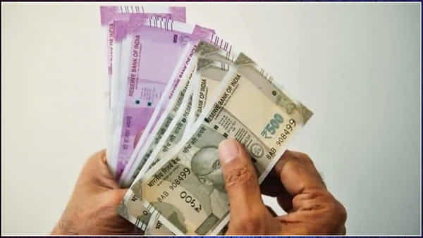 Savings: అప్పుల ఊబిలో కూరుకుపోయారా.. ఇప్పటికైనా ఇలా చేస్తే.. రుణ భారం తగ్గించుకోవచ్చు..