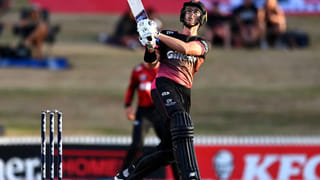 టీమిండియాపై ఎంట్రీ.. 560 మ్యాచ్‌లు.. 17 ట్రోఫీలు.. కట్‌ చేస్తే క్రికెట్‌కు గుడ్‌బై చెప్పేసి షాకిచ్చిన స్టార్ ప్లేయర్