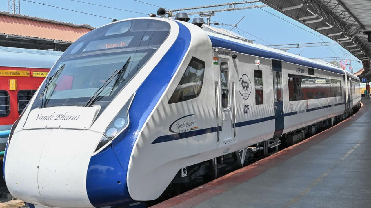 Vande Bharat Express: తెలుగు ప్రజలకు కేంద్రం సంక్రాంతి కానుక.. సింకింద్రాబాద్‌ నుంచి విశాఖకు ఇక ఎంతో వేగంగా..