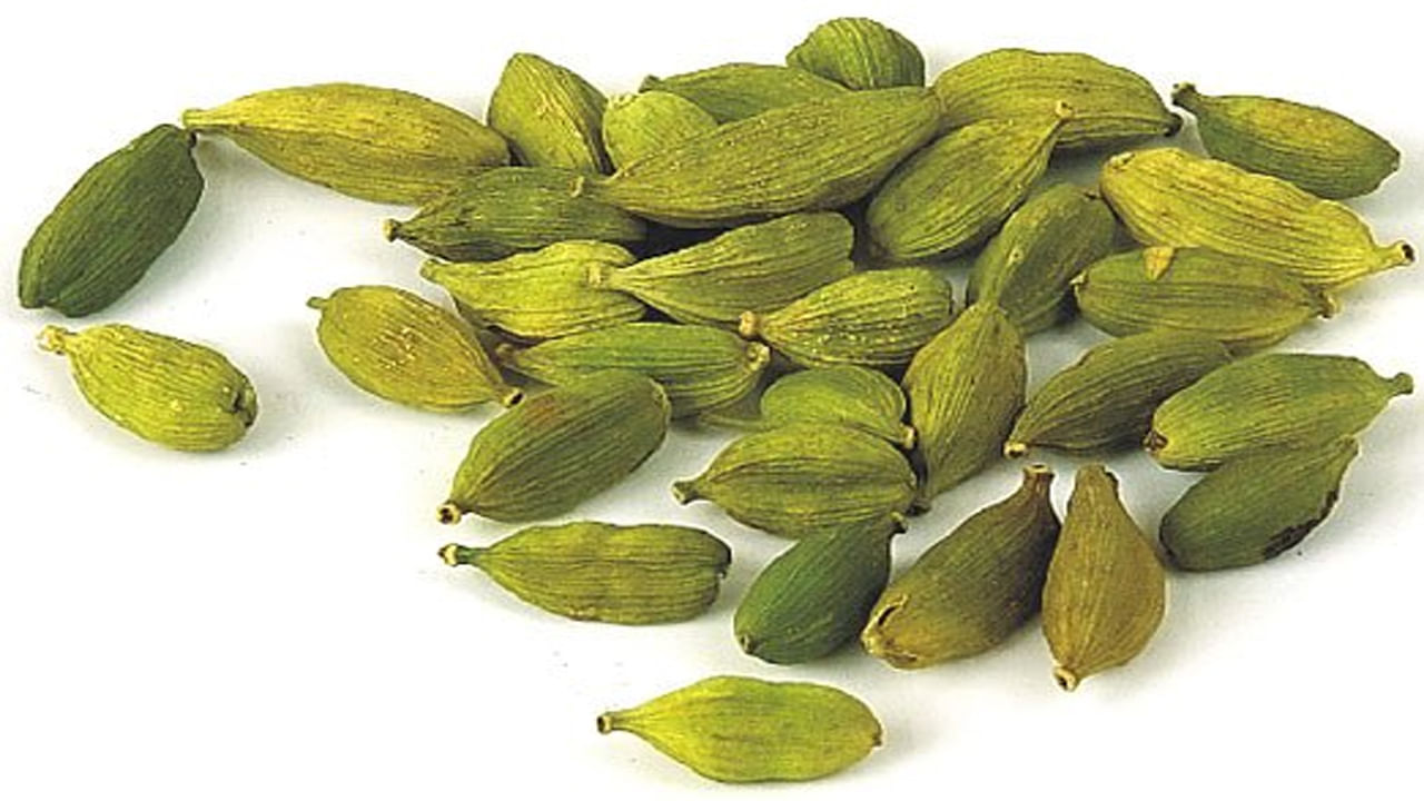Cardamom Uses: మీకు తెలుసా..? ఏలకులతో ఇన్నిరకాల ప్రయోజనాలు ఉన్నాయని..? తప్పక తెలుసుకోండి..