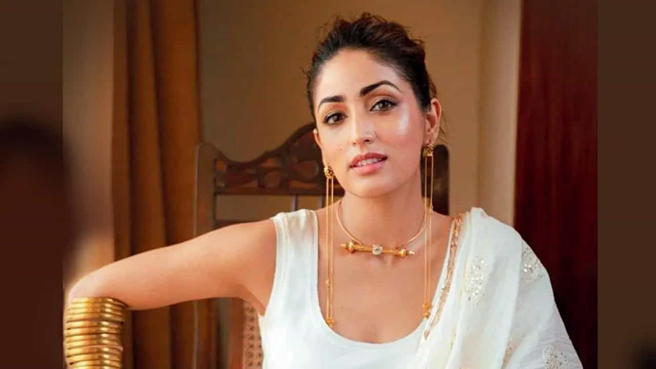 ప్రముఖ బాలీవుడ్ నటి యామీ గౌతమ్ కెరటోసిస్ పిలారిస్ అనే అరుదైన చర్మ సంబంధిత సమస్యతో బాధపడుతున్నట్లు తెలిపింది.