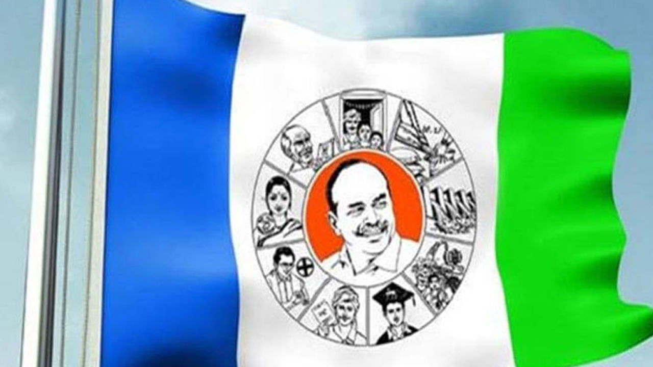 Palnadu: గ్రైండర్‌లో మినప పిండి పడుతుండగా కరెంట్ షాక్.. వైసీపీ మహిళా నేత మృతి..