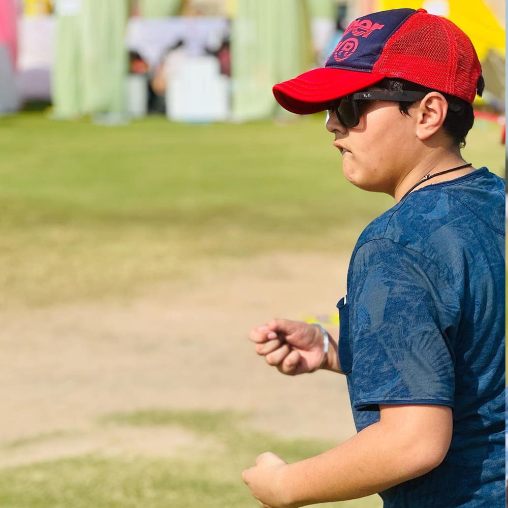 అనసూయ భరద్వాజ్.. ఈ ముద్దుగుమ్మ తెలియని తెలుగు ప్రేక్షకులు ఉండరేమో.. బుల్లితెర పై పలు టీవీ షోలతో బాగా పాపులర్ అయ్యింది ఈబ్యూటీ. అందం.. అభినయం ఉన్న ఈ చిన్నది బుల్లితెర పైనే కాదు.. వెండితెరపైనా సత్తాచాటుతూ దూసుకుపోతుంది. కేవలం యాంకరింగ్‌‌‌తోనే కాదు క్యారెక్టర్ ఆర్టిస్ట్‌గాను రాణిస్తుంది ఈ రంగమ్మత్త.
