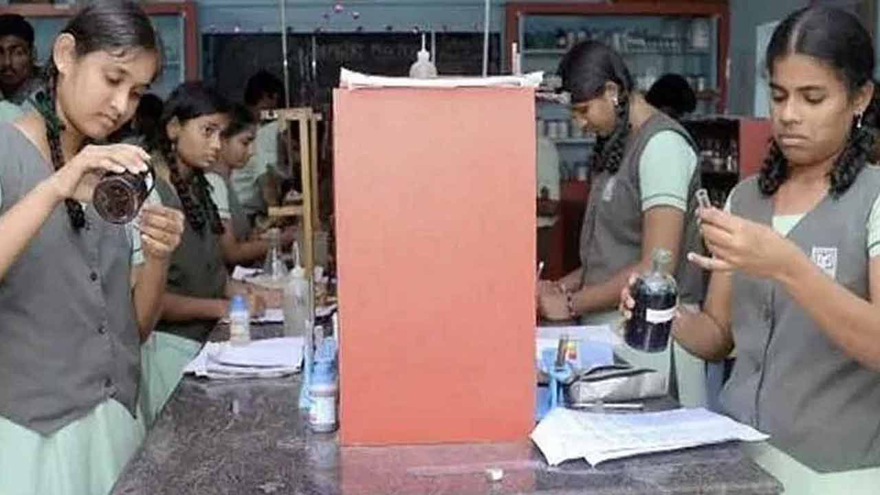 Andhra Pradesh: ఇంటర్‌ విద్యార్థులకు అలెర్ట్.. ముందుగానే ప్రాక్టికల్స్‌ పరీక్షలు.. త్వరలోనే కొత్త షెడ్యూల్‌