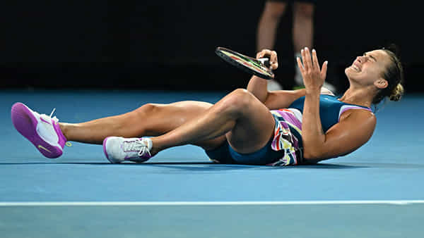 Australian Open 2023: వింబుల్డన్ ఛాంపియన్కు భారీషాకిచ్చిన బెలారస్ బ్యూటీ.. ఆస్ట్రేలియా ఓపెన్లో కొత్త ఛాంపియన్గా సబలెంక..