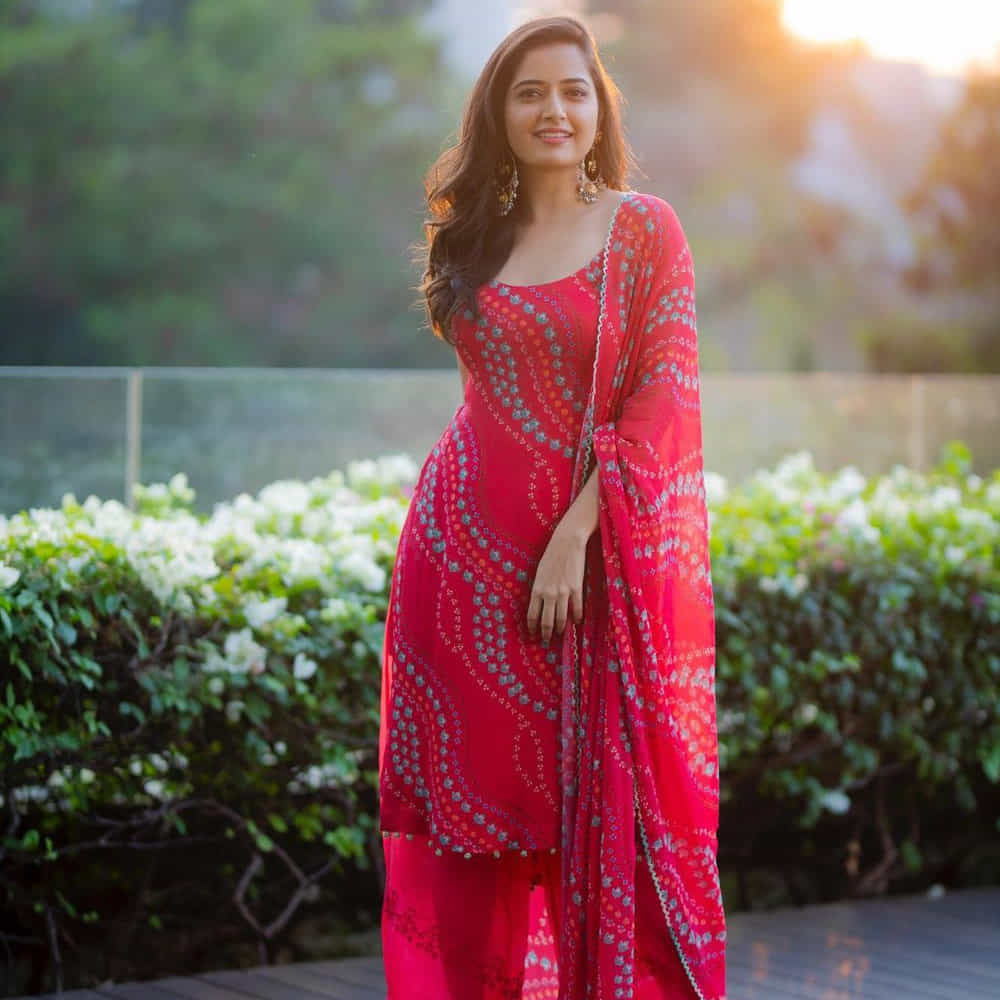 ఇటీవల బింబిసార సినిమాతో బ్లాక్ బస్టర్ హిట్ అందుకున్నారు నందమూరి కళ్యాణ్ రామ్. ఇప్పుడు ఆయన నటిస్తోన్న మరో చిత్రం అమిగోస్. ఇందులో కన్నడ బ్యూటీ ఆషికా రంగనాథ్ కథానాయికగా నటిస్తోంది. ఈ సినిమాతోనే తెలుగు తెరకు పరిచయం కాబోతుంది.