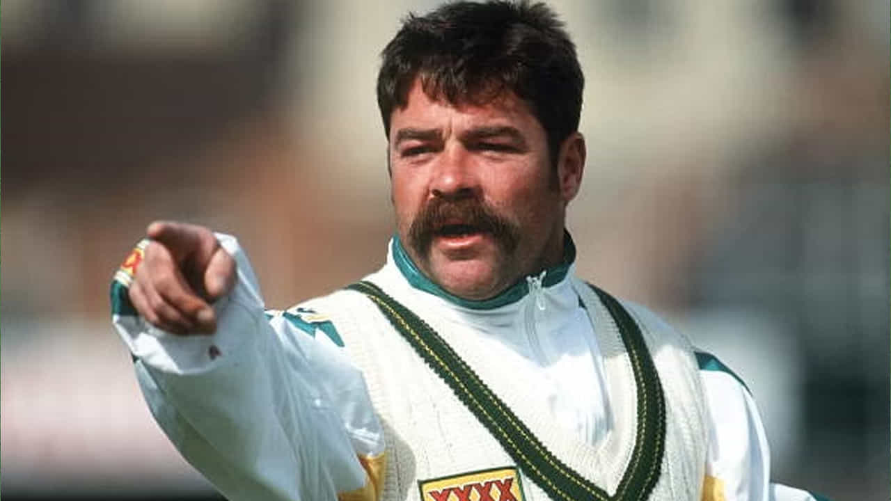 1984 నుంచి 1996 వరకు ఆస్ట్రేలియా తరపున ఆడిన బూన్ 107 టెస్టుల్లో 21 సెంచరీలు, 32 హాఫ్ సెంచరీలతో సహా మొత్తం 7422 పరుగులు చేశాడు. అదే సమయంలో 181 వన్డేల్లో 5 సెంచరీలు, 37 అర్ధ సెంచరీలతో సహా 5964 పరుగులు చేశాడు.