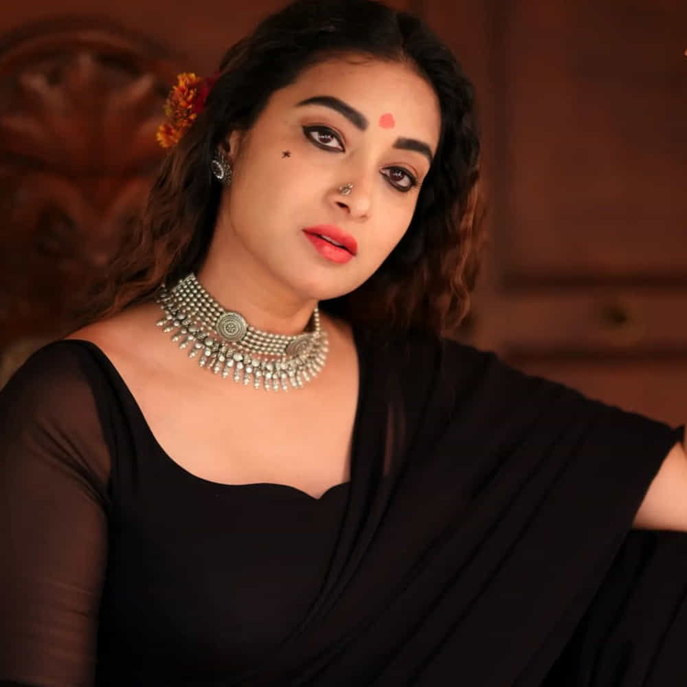 బిగ్బాస్ ద్వారా వెలుగులోకి వచ్చిన భామ భాను శ్రీ అటు వెండితెరతో పాటు బుల్లితెరపై కూడా తన సత్తా చాటి అభిమానులను సంపాదించుకుంది. ఏడు చేపల కథతో ఈ భామ టాలీవుడ్ అభిమానుల్లో సెగలు పుట్టిస్తోంది.