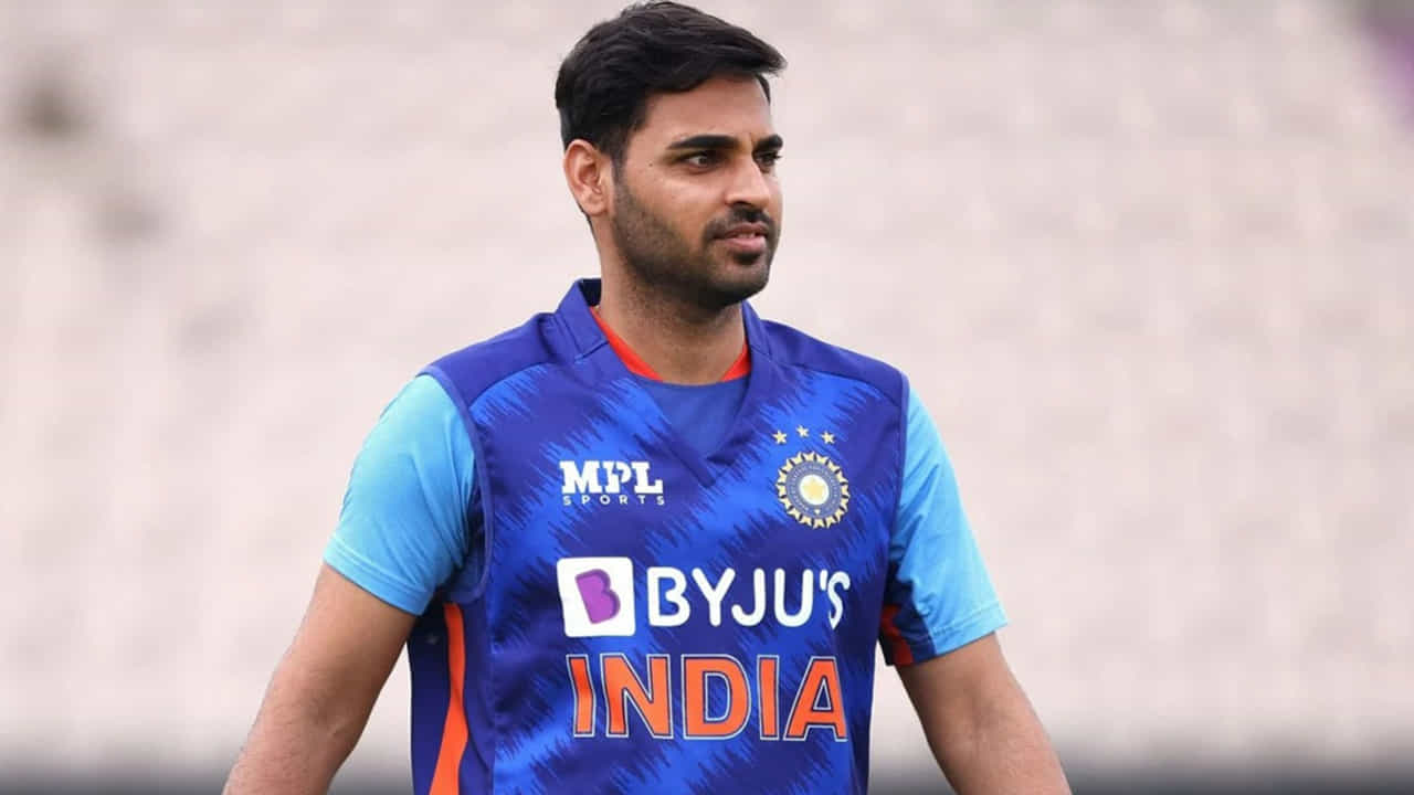 భువనేశ్వర్ టీ20 అంతర్జాతీయ కెరీర్ను పరిశీలిస్తే, భువీ ఇప్పటివరకు 87 టీ20 మ్యాచ్లు ఆడి 90 వికెట్లు పడగొట్టాడు. అలాగే 6.96 ఎకానమీతో పరుగులు ఇచ్చిన భువీ.. 23.10 సగటుతో వికెట్లు తీశాడు.