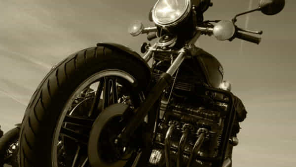 Bike Care Tips: చలికాలంలో మీ బైక్ని ఆఫ్ చేసిన తర్వాత టిక్కింగ్ శబ్దం వస్తుందా?.. కారణం ఏంటో తెలుసా..
