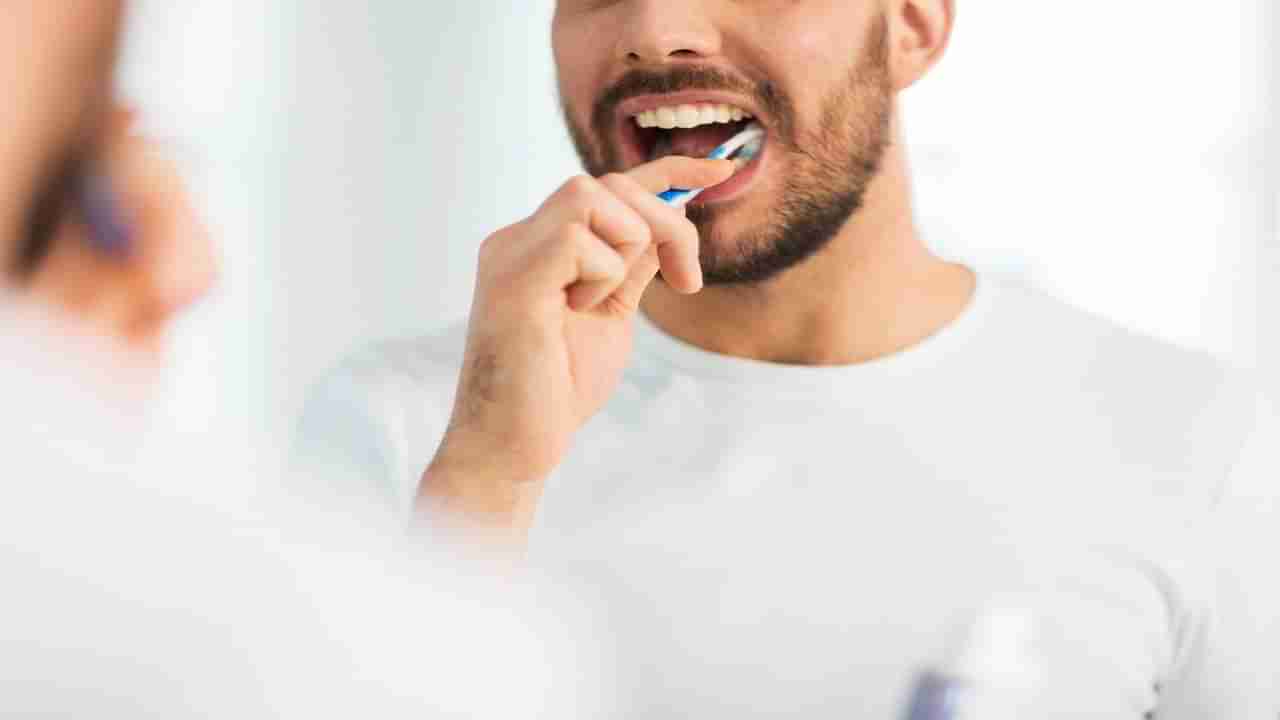 Brushing Tips: మీకు బెడ్ కాఫీ తాగే అలవాటు ఉందా? అయితే మీకు పళ్ల సమస్యలు గ్యారెంటీ…