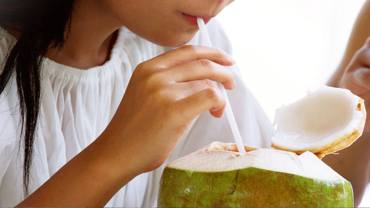 Coconut Water Uses: కొబ్బరి నీరు.. ఇది చాలా కూల్ గురూ.. ఎన్ని ప్రయోజనాలో తెలిస్తే అస్సలు వదిలిపెట్టరు..