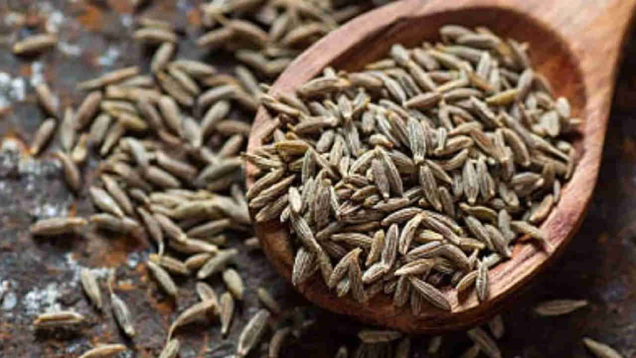 Cumin Seeds: ఆరోగ్యానికి మంచిది కదా అని జీలకర్ర ఎక్కువగా వాడుతున్నారా? కోరి కష్టాలు కొని తెచ్చుకున్నట్లే.. ఎందుకంటే?