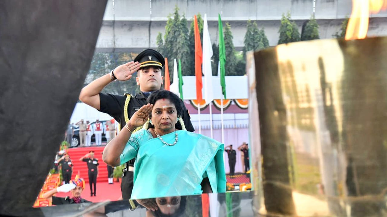 Republic Day: కొత్త భవనాలు నిర్మించడం మాత్రమే అభివృద్ధి కాదు.. తెలంగాణ గౌరవాన్ని నిలబెడదాం.. గణతంత్ర వేడుకల్లో గవర్నర్ పిలుపు