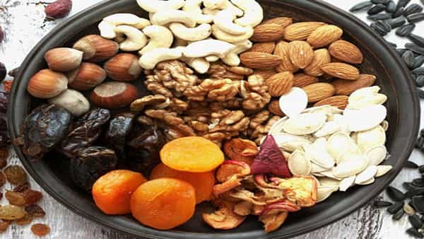 Health: మంచి ఆరోగ్యానికి నానబెట్టిన గింజలూ ముఖ్యమే.. ఈ సూపర్ ఫుడ్స్ గురించి తెలుసుకోండి..