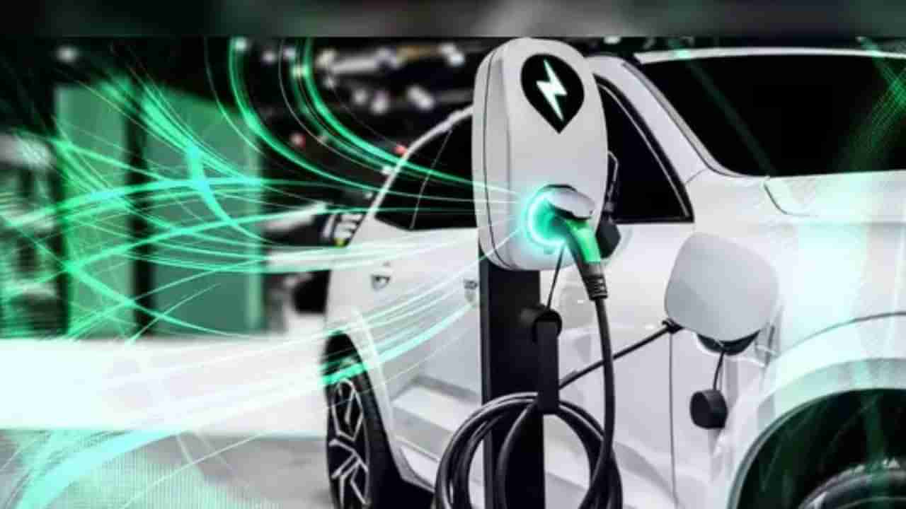 EV And Petro vehicles : మార్కెట్‌లో ఇబ్బడిముబ్బడిగా ఈవీ వెహికల్స్.. ఈవీ కంటే పెట్రో వెహికల్స్ బెటరా?.. నిపుణులు ఏం చెబుతున్నారంటే..!