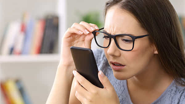 Eye Care Tips: ఈ అలవాట్లు ఉంటే.. మీ నేత్రాలకు మీరే శత్రువు.. వెంటనే కళ్ళు తెరవండి..