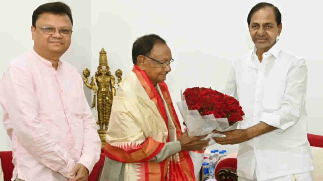 CM KCR: సీఎం కేసీఆర్‌తో ఒడిశా మాజీ ముఖ్యమంత్రి గిరిధర్‌ గమాంగ్‌ సమావేశం.. ఆ అంశాలపైనే చర్చలు..