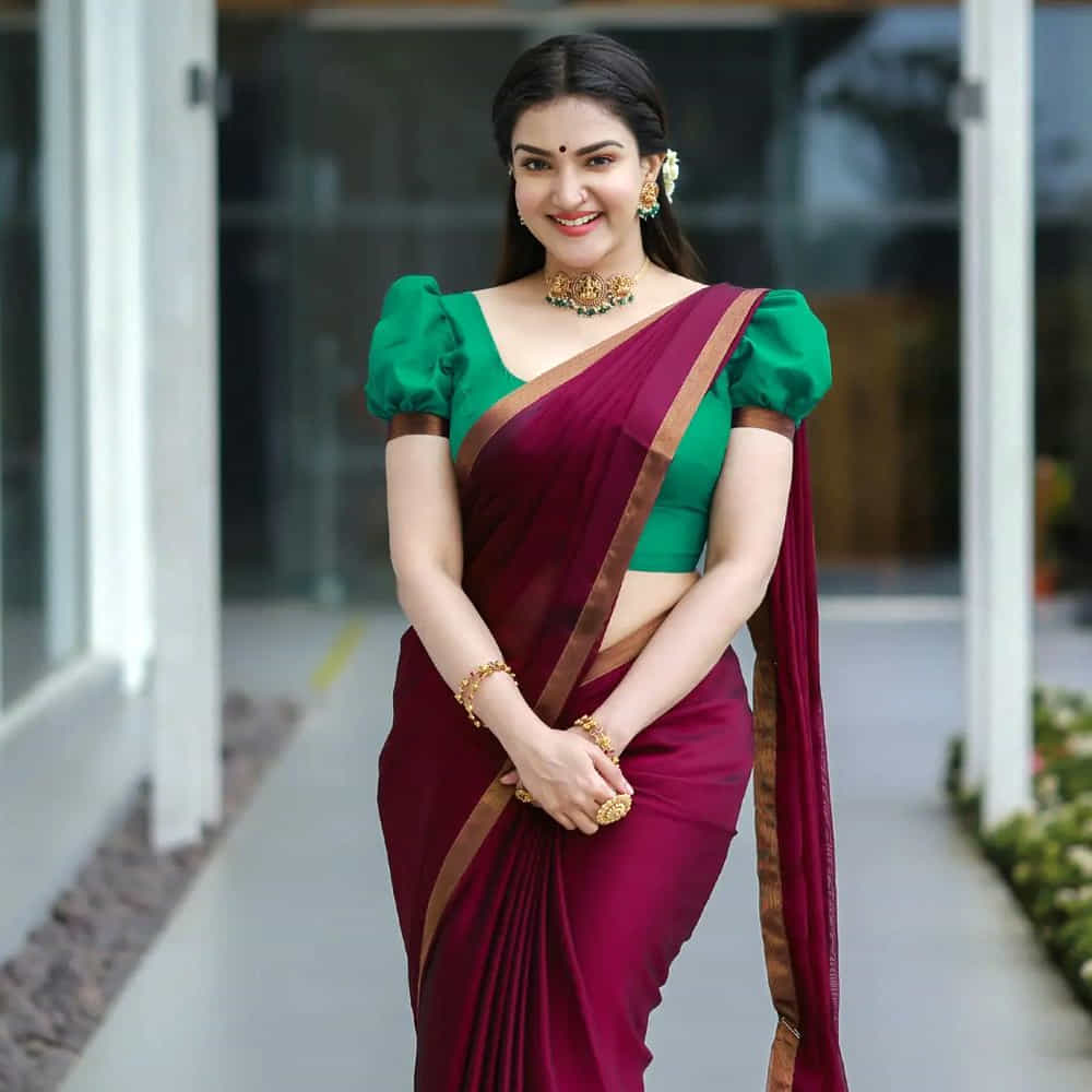 వీరసింహారెడ్డి మూవీతో తెలుగులో ఎంట్రీ ఇచ్చిన మలయాళీ ముద్దుగుమ్మ 'హనీ రోజ్'. ఒక్క సినిమాతోనే తన అందం, అభినయంతో అందరి చూపు తనవైపు తిప్పుకుంది ఓ ముద్దుగుమ్మ.అందం సైతం అసూయ పడేట్టుగా ఉన్న ఆ ముద్దుగుమ్మ వావ్ ఫొటోస్ 