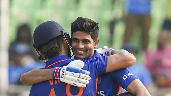 IND vs SL: మెరుపు సెంచరీలతో చెలరేగిన గిల్, కోహ్లీ.. లంకేయుల ముందు భారీ టార్గెట్