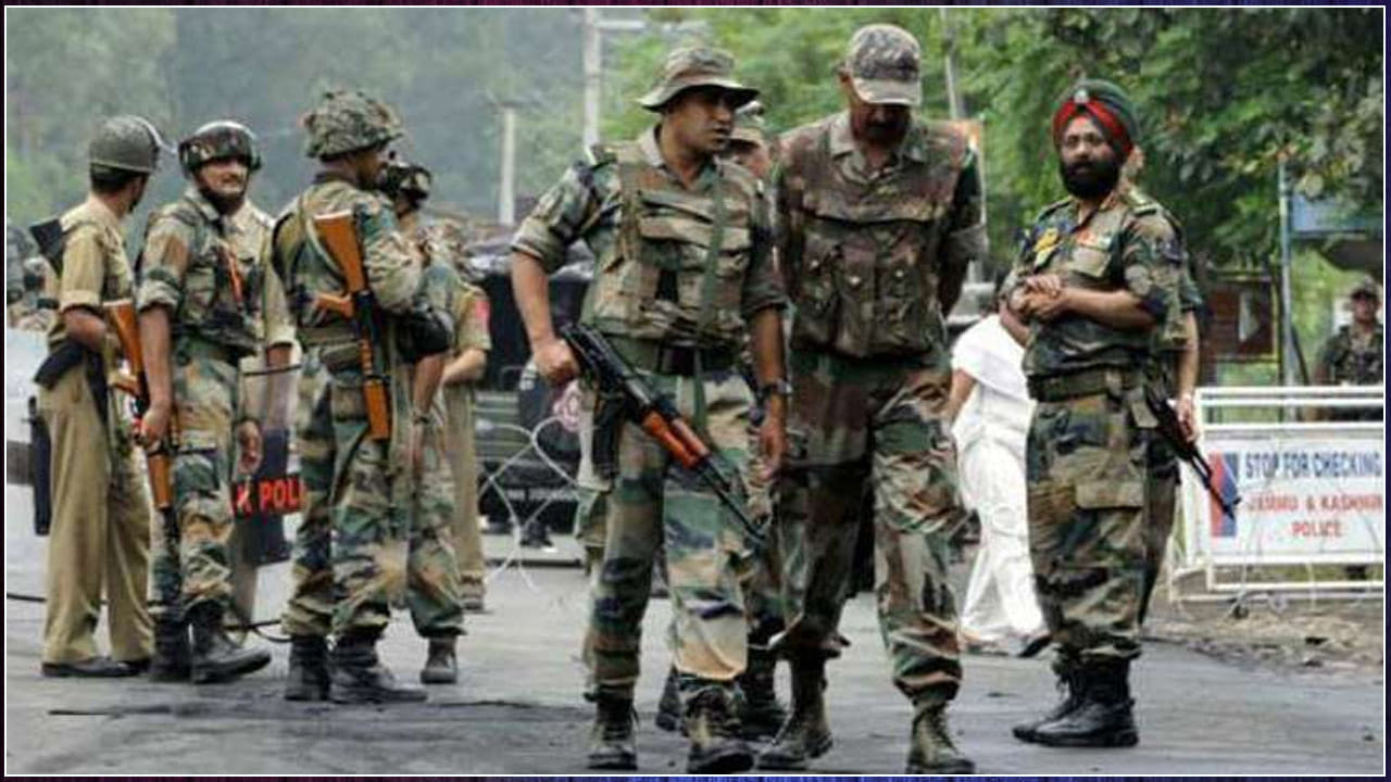 Jammu Kashmir: జమ్మూకశ్మీర్‌లో ప్రమాదం.. లోయలో పడి ముగ్గురు సైనికులు మృతి