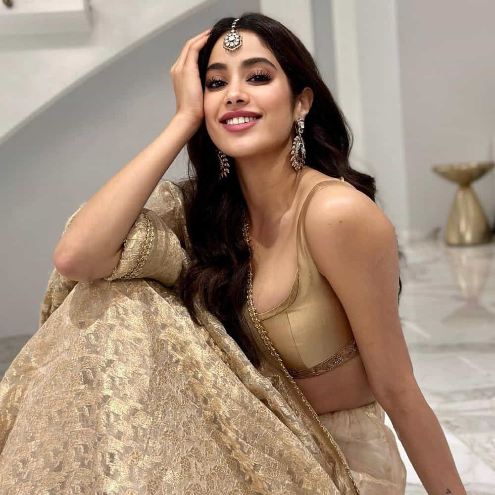  ఇక తనకు సౌత్ ఇండస్ట్రీలో కూడా నటించాలని ఉందని గతంలో చెప్పేసింది జాన్వీ. దీంతో ఆమె ఎన్టీఆర్ సినిమాలో నటించనున్నట్లుగా టాక్. 
