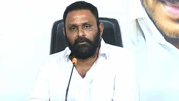 Kodali Nani: లోకేశ్ కు ముఖ్యమంత్రి గురించి మాట్లాడే అర్హత లేదు.. యువగళం పై మాజీ మంత్రి ఘూటు వ్యాఖ్యలు..