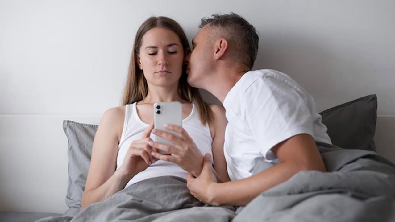 Viral: నిద్రలో పక్కతడిపిన ప్రియుడు.. ప్రియురాలు చేసిన పని తెలిస్తే గుండె ఆగిపోద్ది..