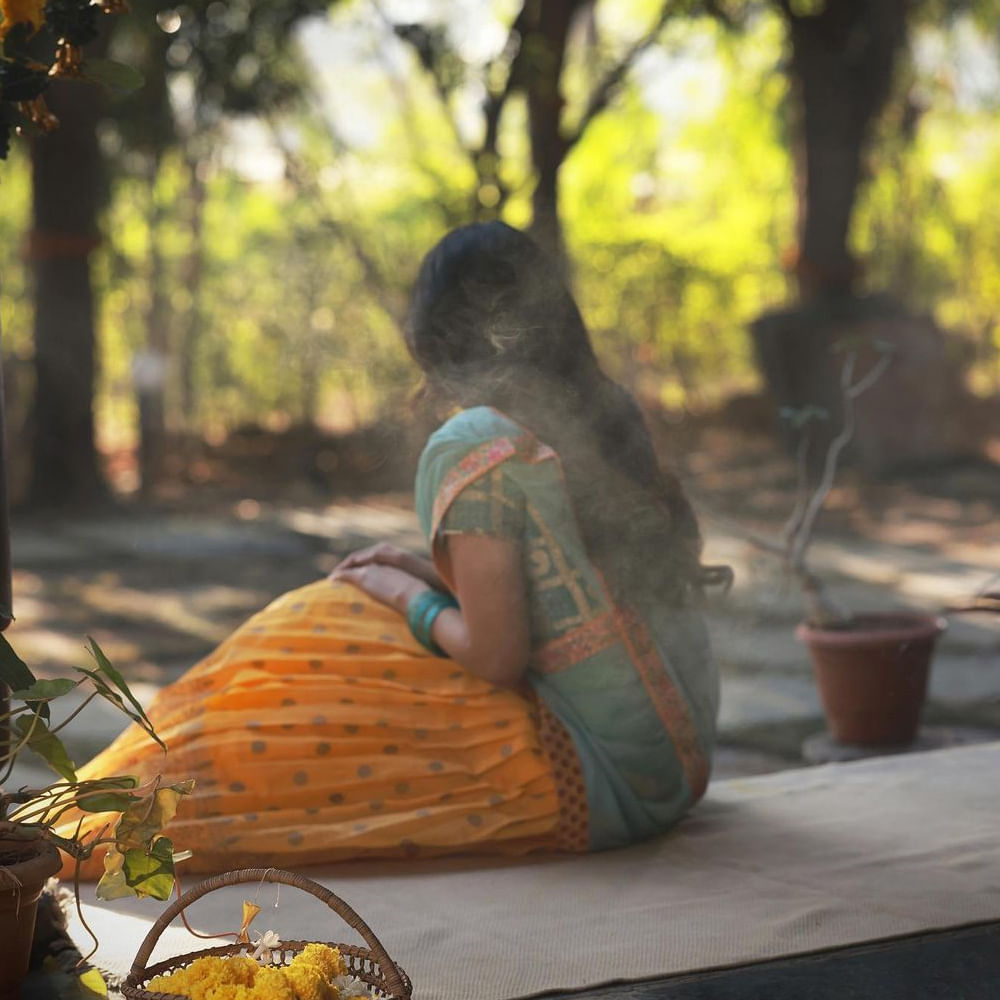 మాళవిక శర్మ .. టాలీవుడ్ లో మాస్ మహారాజా రవితేజ నటించిన నేల టికెట్ సినిమాతో ఎంట్రీ ఇచ్చింది. హాట్ అండ్ బ్యూటిఫుల్ గా ఉన్న మాళవిక శర్మ అందరినీ ఆకట్టుకుంది. డాన్స్ ..పర్ఫార్మెన్స్ .. అందం.. అన్నిటిలోను మంచి మార్కులే పడ్డాయి.