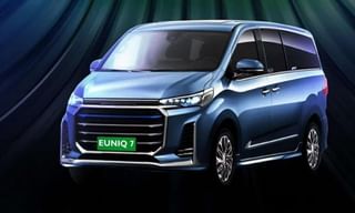 TVS IQube: ఒక్కసారి ఛార్జ్ చేస్తే చాలు 145 మైలేజ్.. టీవీఎస్ నుంచి సూపర్ ఎలక్ట్రిక్ స్కూటర్.. ఫీచర్స్ ఇవే..