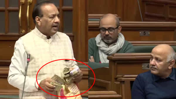 Assembly Note Scandal: అసెంబ్లీకి నోట్ల కట్టలు తెచ్చిన ఎమ్మెల్యే.. అది చూసి అధికార, ప్రతి పక్షాలు షాక్..