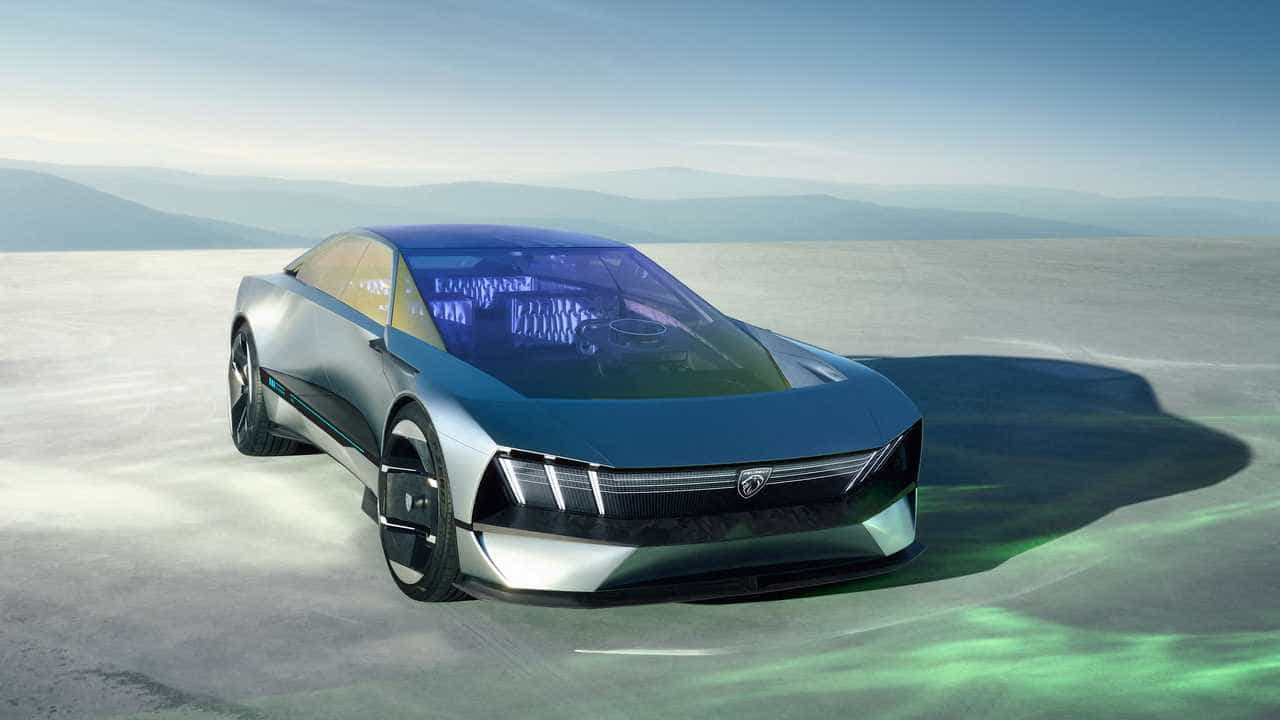 Peugeot Inception Concept: సీఈఎస్ లో అందరి దృష్టిని ఆకర్షించినది ప్యూగోట్ ఇన్ సెప్షన్ కాన్సెప్ట్. ఫ్రెంచ్ బ్రాండ్ కు చెందిన ఈ కంపెనీ ఫ్యూచరిస్టిక్ డిజైన్ తో ఈ కారును ఆవిష్కరించింది. ఆటో డ్రైవింగ్ మోడ్ దీనిలో ప్రధాన ఆకర్షణ. అంతేకాక లోపల స్పేషియస్ ఇంటీరియర్, ఐ కాక్ పిట్, రెట్రాక్టబుల్, వీడియో గేమ్స్ లో వాడే డిజిటల్ కంట్రోల్స్ తో కూడిన డ్రైవ్ బై వైర్ స్టీరింగ్ వీల్ వంటి ఫీచర్లు ఆకట్టుకున్నాయి.